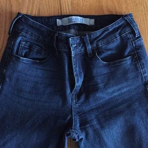 Brandy Melville jeans size 25 length 30.